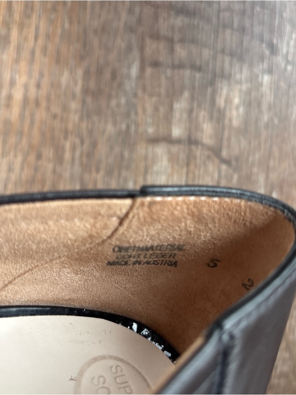 Paul Green Black Pointed Block Heel Pumps - Picture 6 of 6